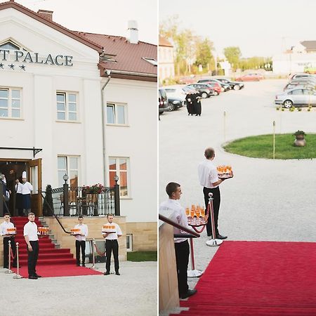 Orient Palace Bielany Wrocławskie Exterior foto